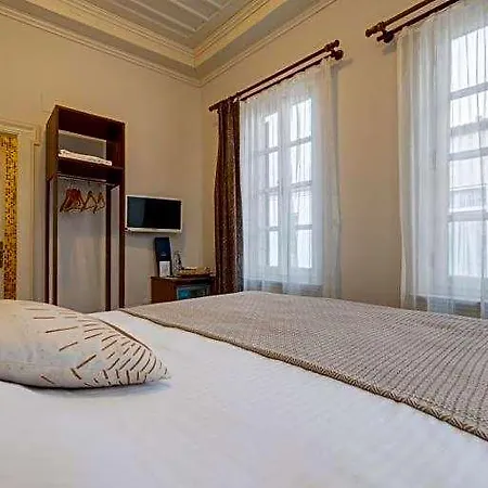 Avlu Cunda Hotel